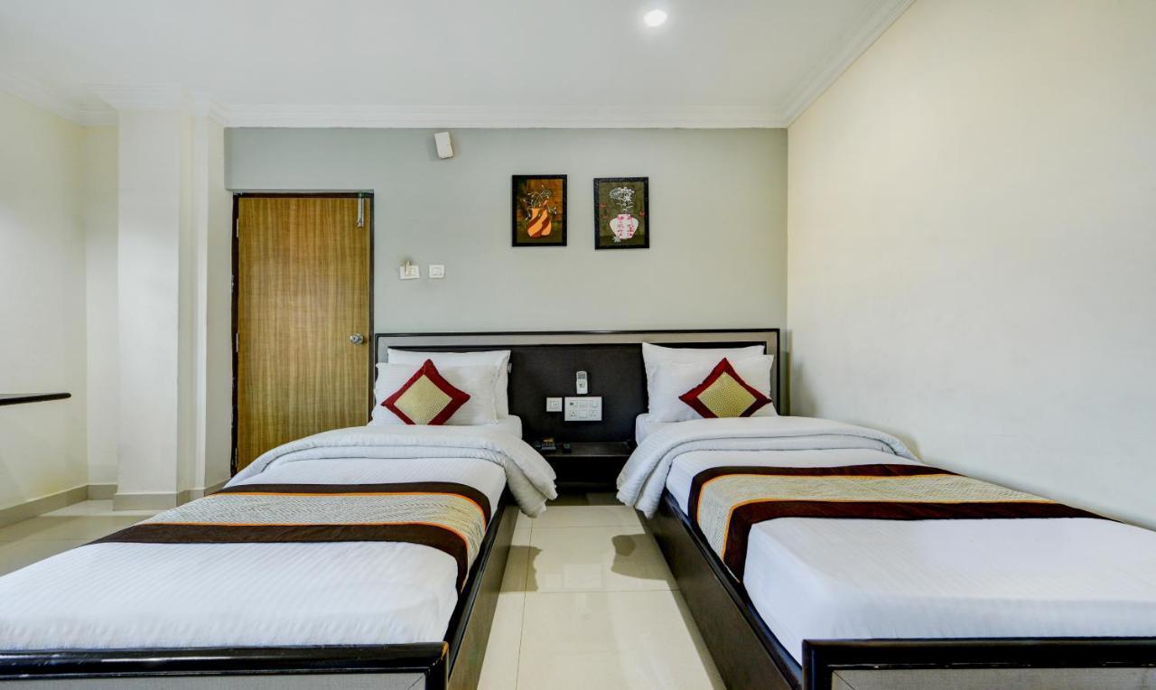 Salbala Inn - Near Alrport Madras Buitenkant foto