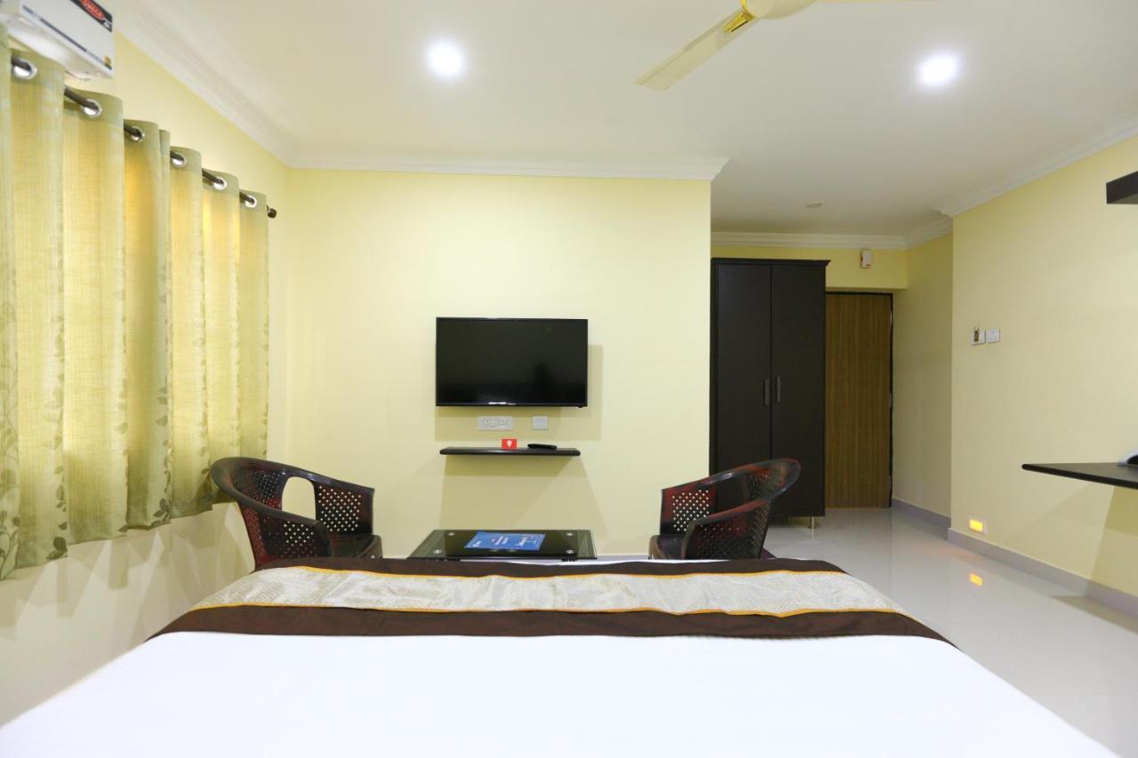 Salbala Inn - Near Alrport Madras Buitenkant foto