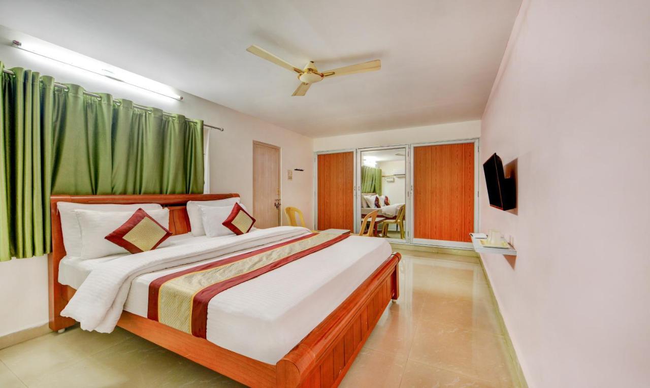 Salbala Inn - Near Alrport Madras Buitenkant foto